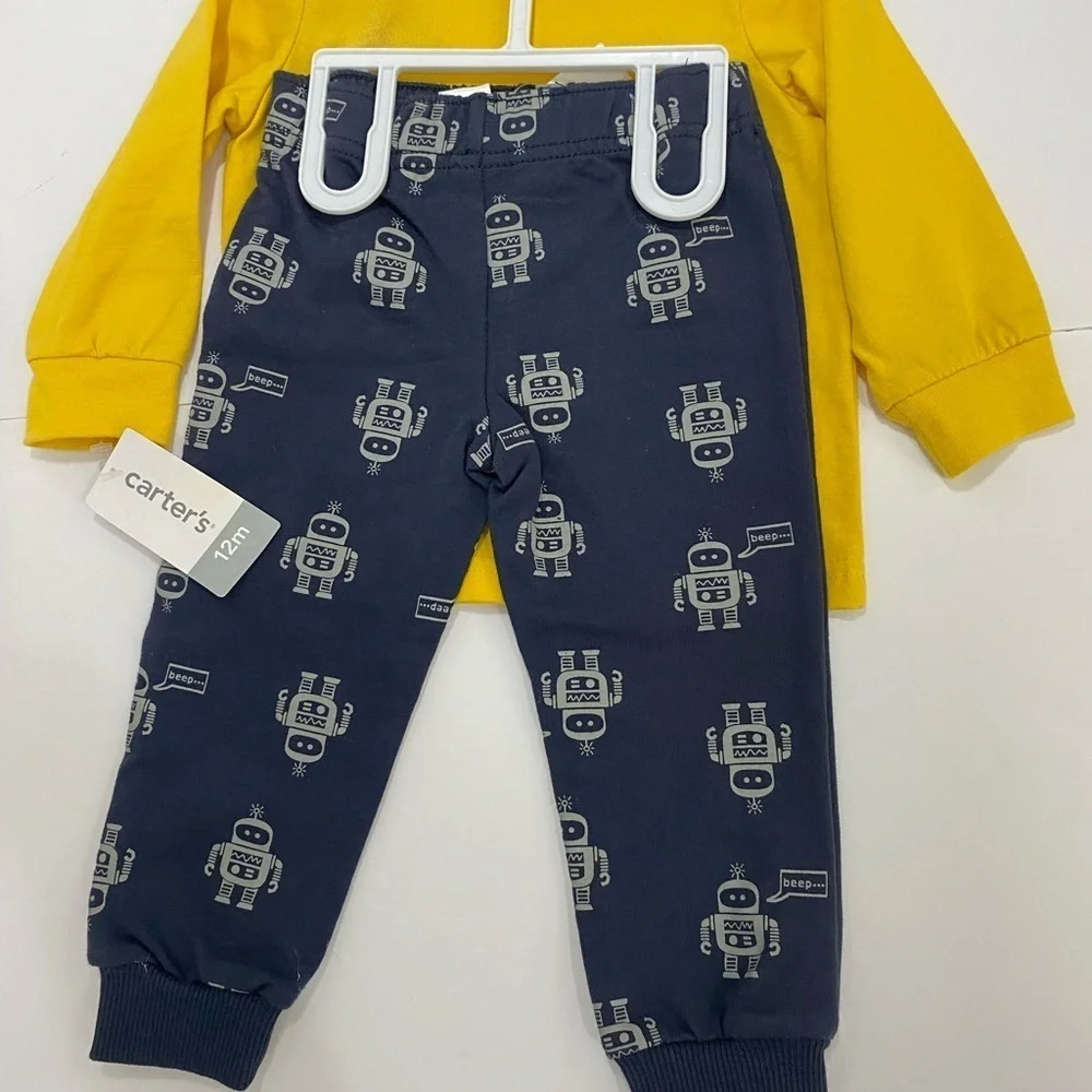 🆕NWT CARTERS kids pajamas size 12M🆕